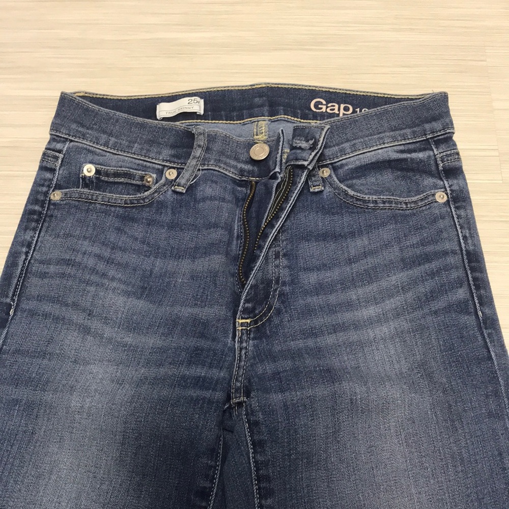Gap true skinny jeans